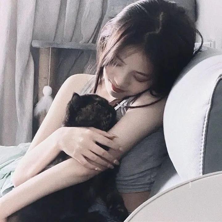 阿尔芭·罗尔瓦赫尔